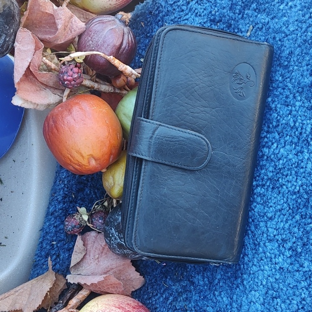 Black Wallet